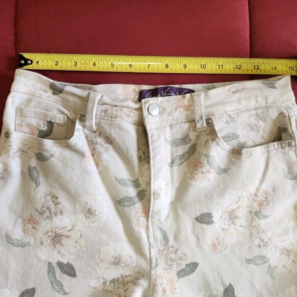 Gloria Vanderbilt Amanda Capri Jeans Floral Beige Stretch Denim Womens 8 - Picture 5 of 12